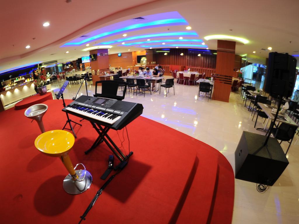 Quin Centro Hotel Palembang Kültér fotó